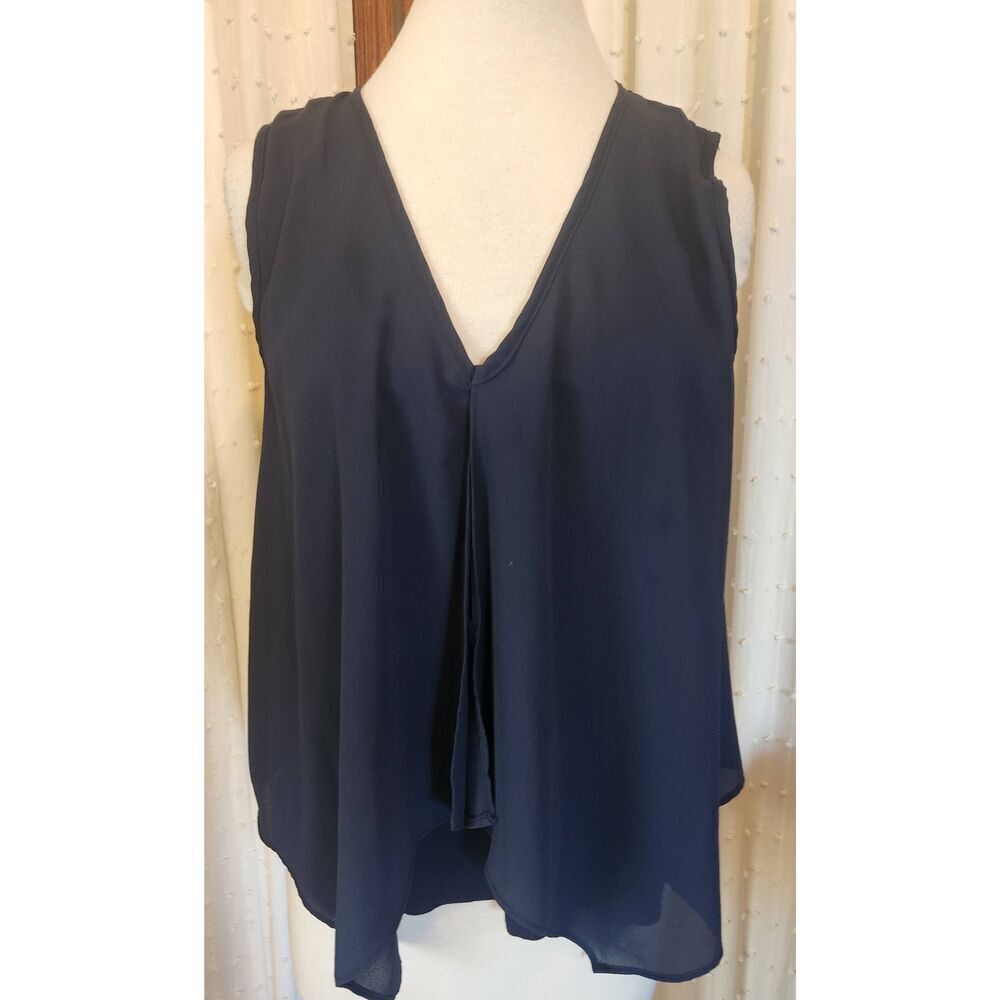 T28 Green Envelope navy sleeveless flowy sheer blouse